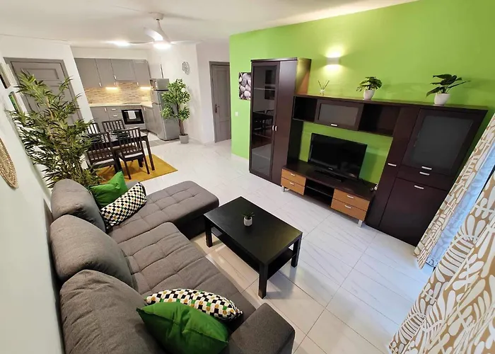 Ocean Retreat With Terrace And Tennis Διαμέρισμα *